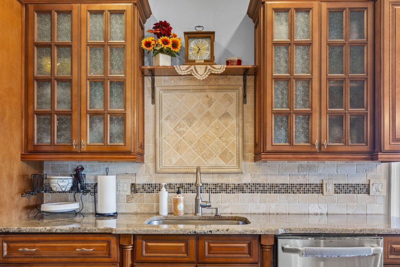 4017 Atalaya Pl. Photo 11