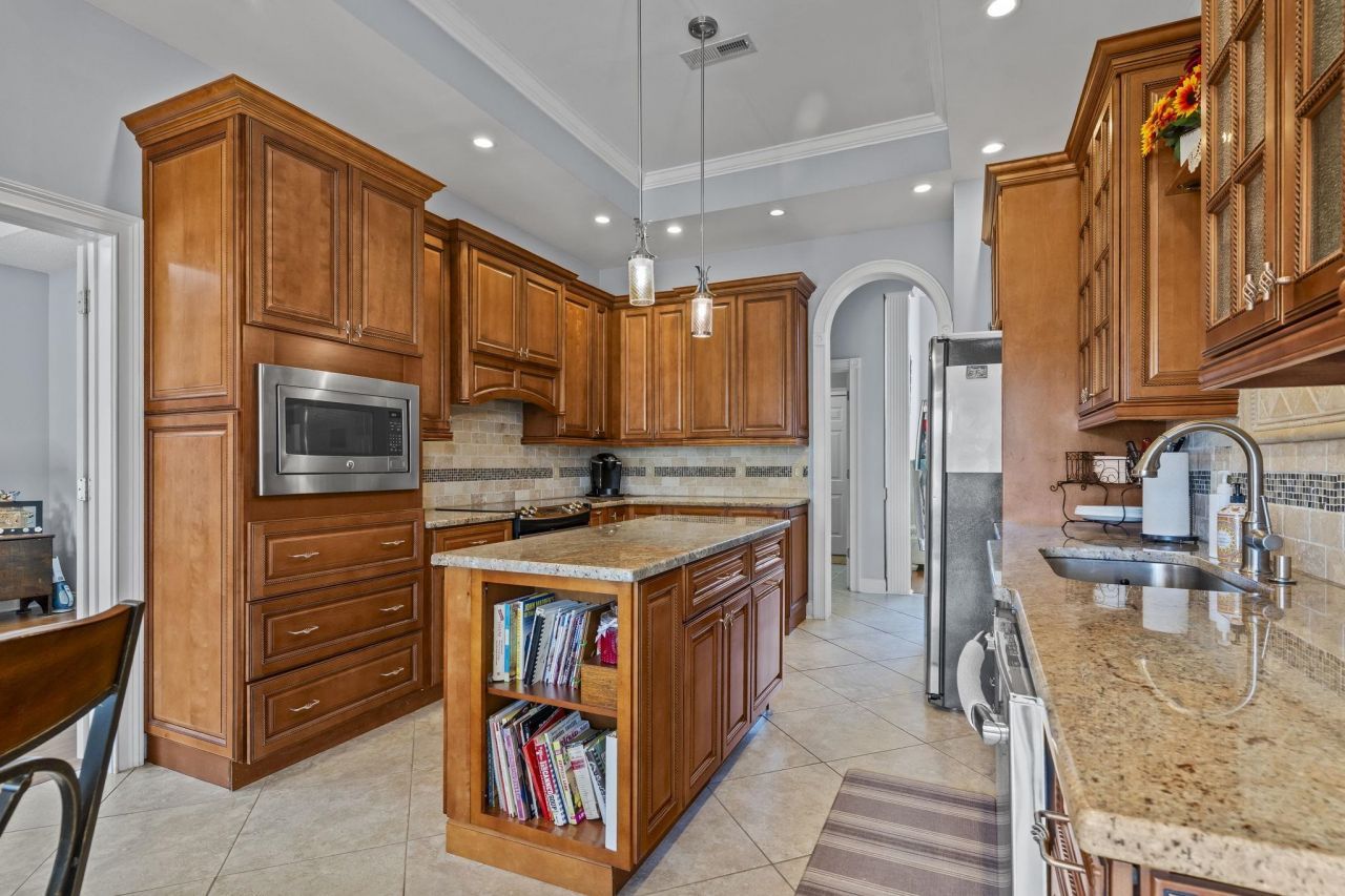 4017 Atalaya Pl. Photo 12