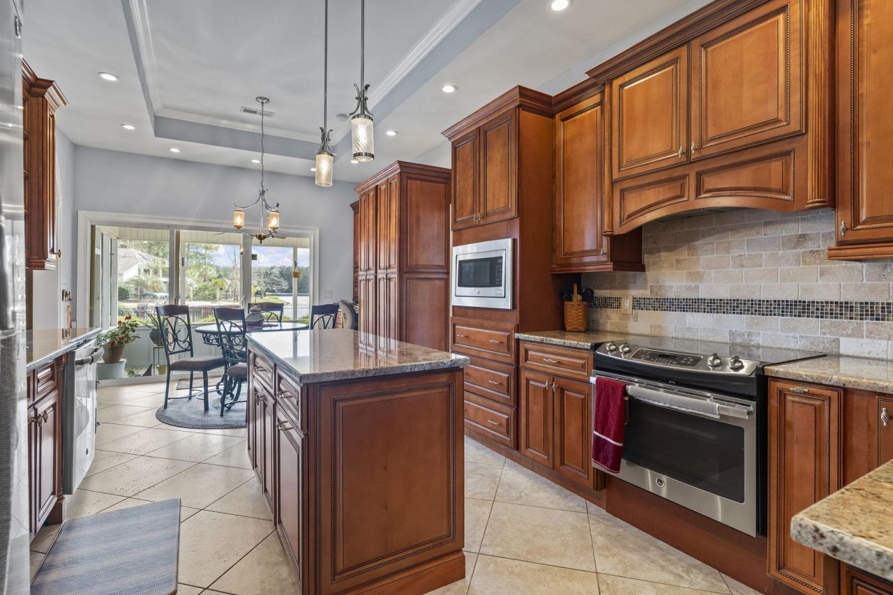 4017 Atalaya Pl. Photo 13