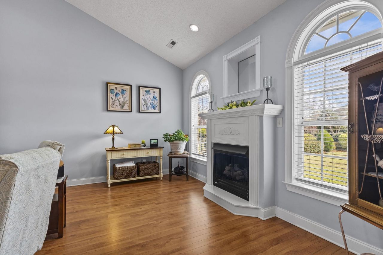 4017 Atalaya Pl. Photo 6