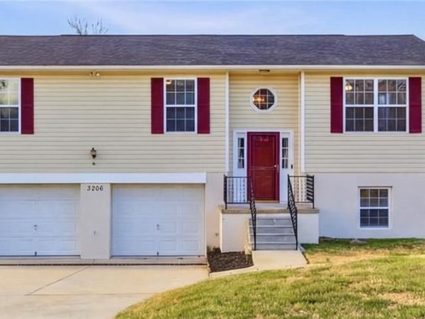 3206 Crestview Drive, High Point, NC 27260
