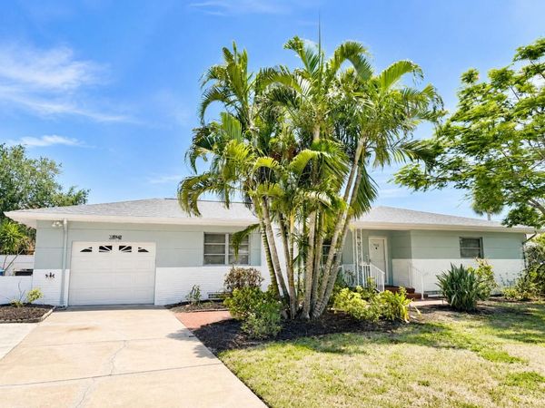 7912 GARDEN DRIVE N, ST PETERSBURG, FL 33710