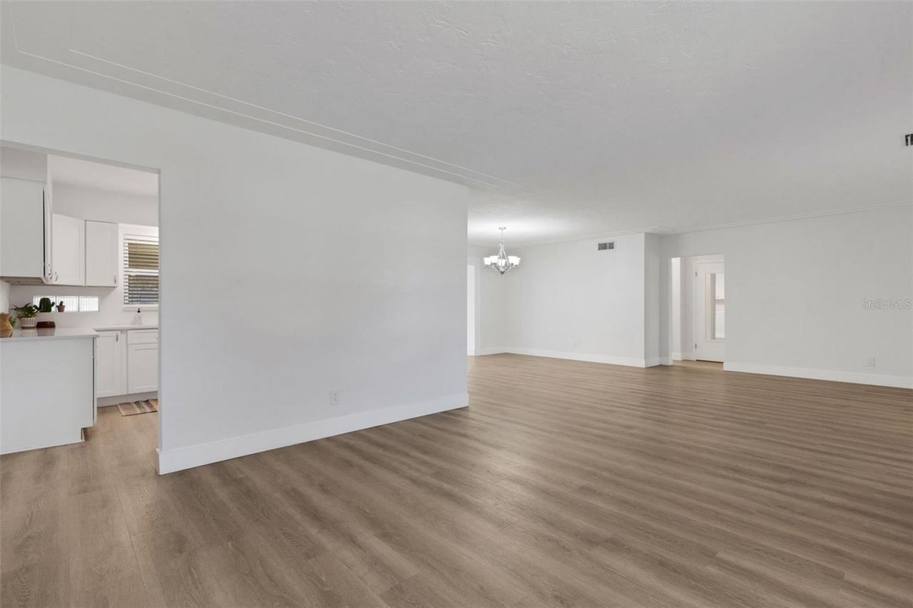 7912 Garden Drive N, Saint Petersburg, FL 33710 Photo