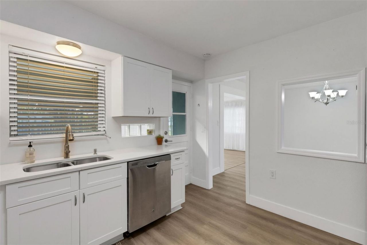 7912 Garden Drive N, Saint Petersburg, FL 33710 Photo