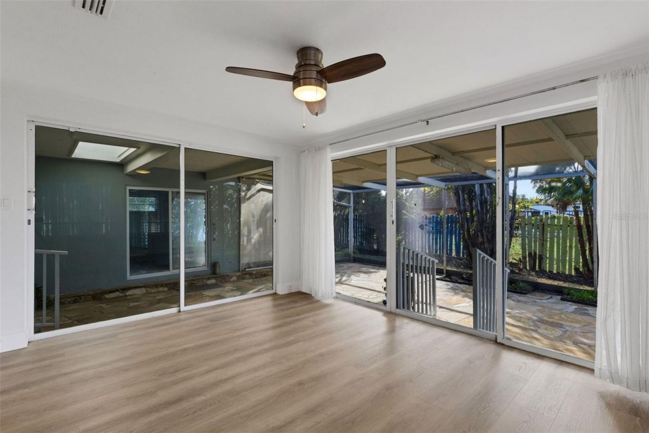 7912 Garden Drive N, Saint Petersburg, FL 33710 Photo