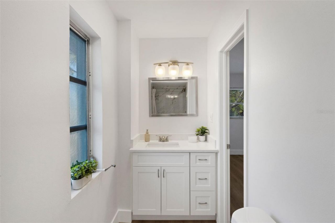 7912 Garden Drive N, Saint Petersburg, FL 33710 Photo