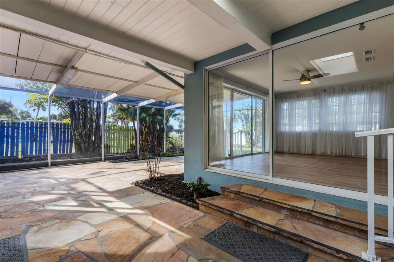 7912 Garden Drive N, Saint Petersburg, FL 33710 Photo