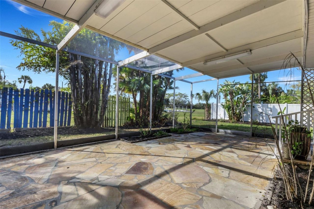 7912 Garden Drive N, Saint Petersburg, FL 33710 Photo