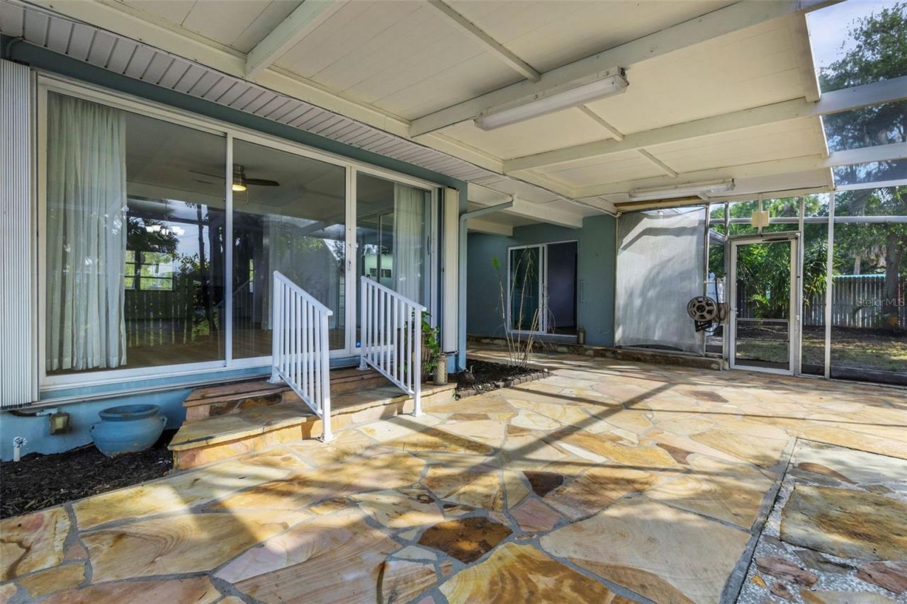 7912 Garden Drive N, Saint Petersburg, FL 33710 Photo