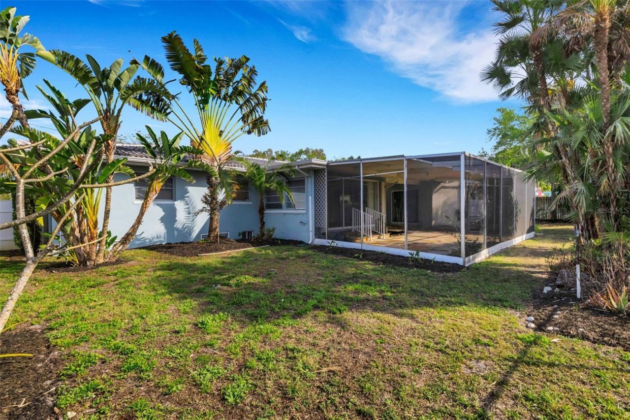 7912 Garden Drive N, Saint Petersburg, FL 33710 Photo