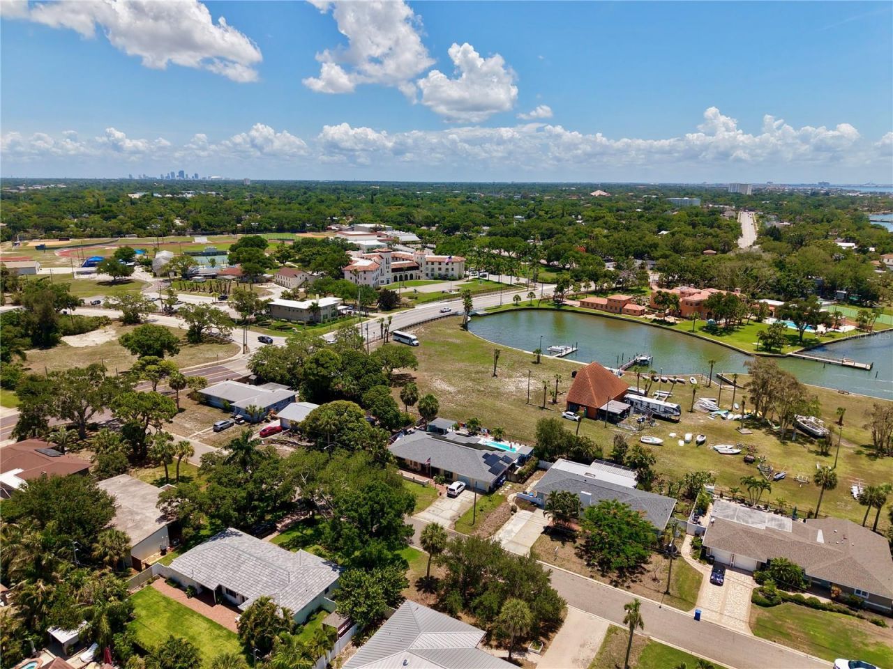 7912 Garden Drive N, Saint Petersburg, FL 33710 Photo