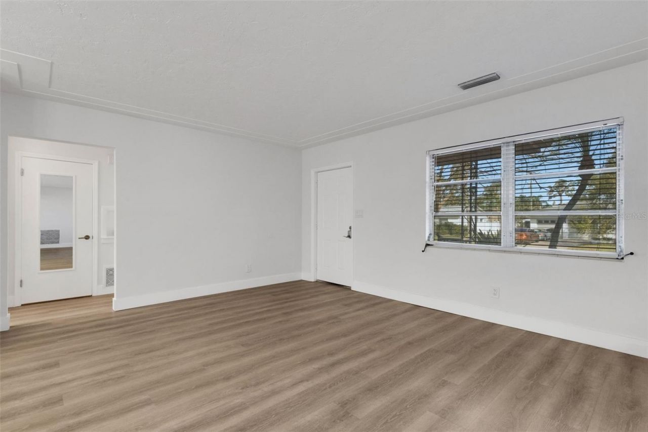 7912 Garden Drive N, Saint Petersburg, FL 33710 Photo