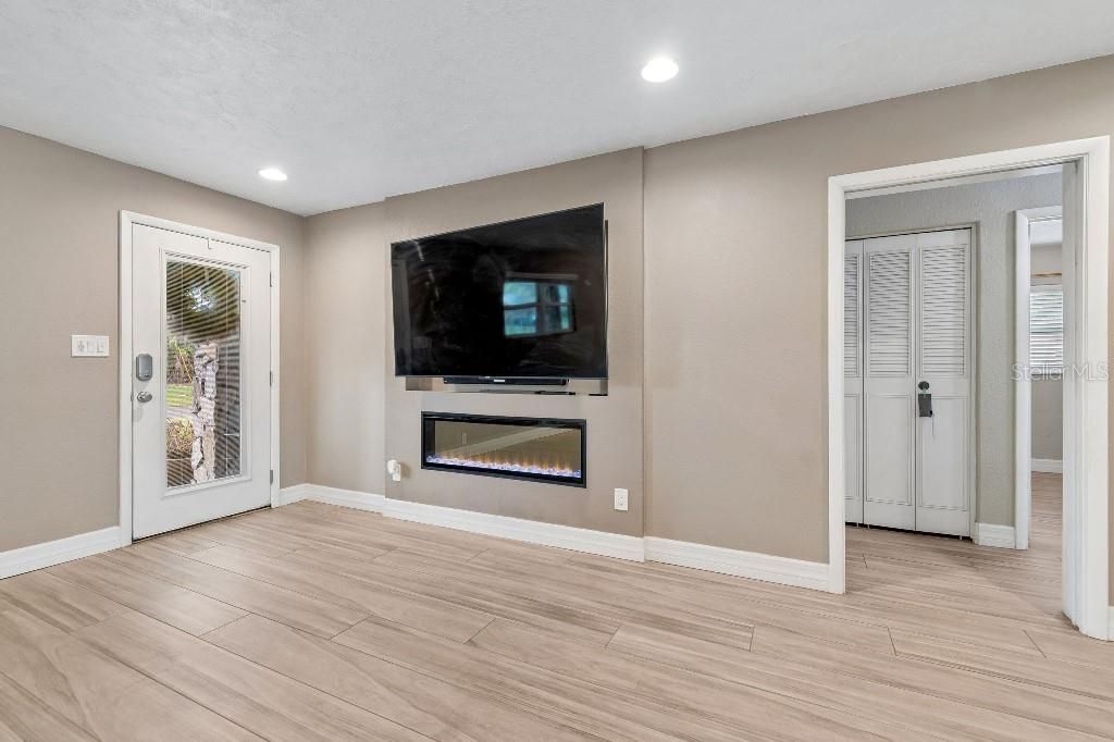 1611 Sunnyhills Drive , Brandon, FL 33510 Photo