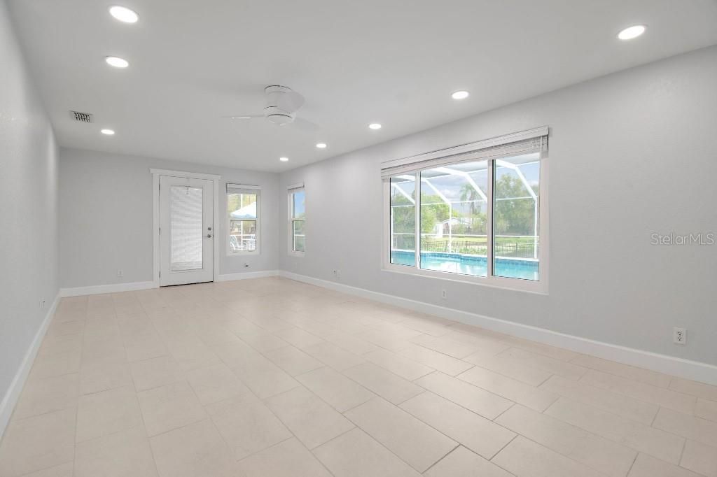 1611 Sunnyhills Drive , Brandon, FL 33510 Photo