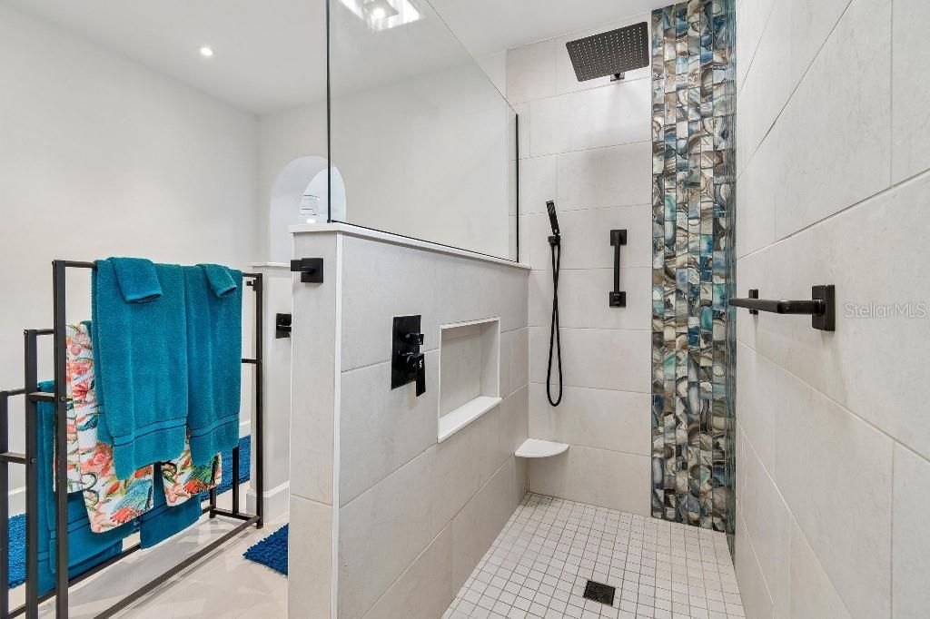 1611 Sunnyhills Drive , Brandon, FL 33510 Photo