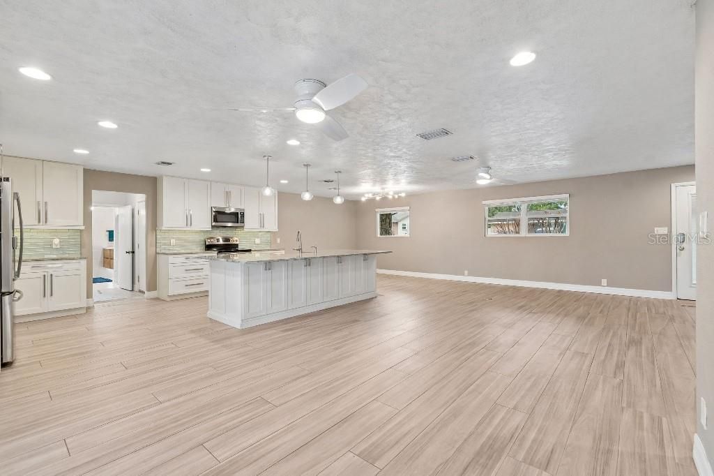 1611 Sunnyhills Drive , Brandon, FL 33510 Photo