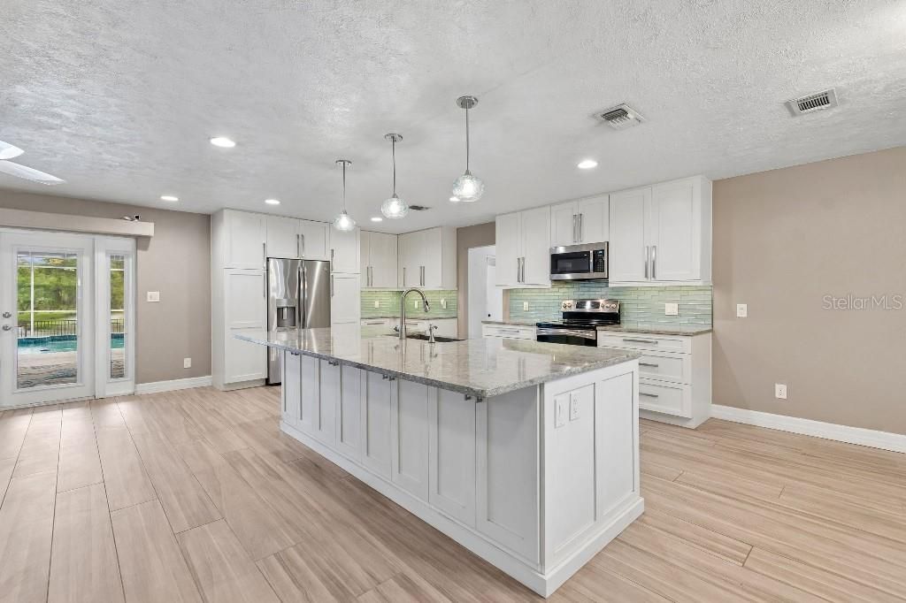 1611 Sunnyhills Drive , Brandon, FL 33510 Photo