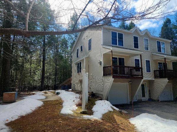 335 Calef Highway, Unit 2, Barrington, NH 03825