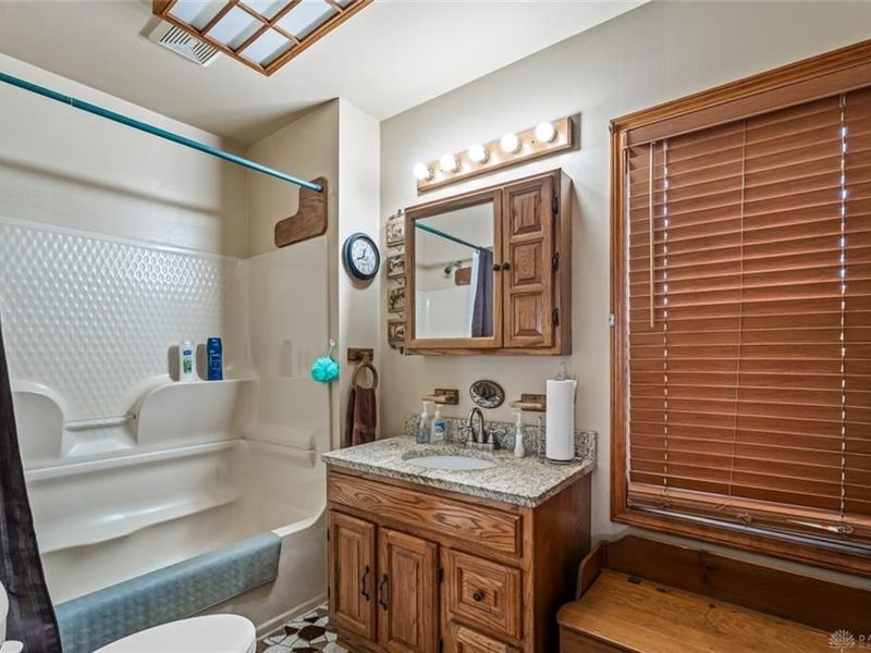 7404 Grubbs Rex Road, Twin Township, OH 45304 Photo 13