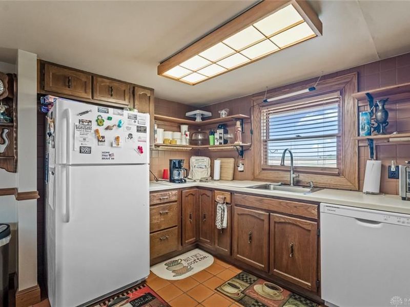 7404 Grubbs Rex Road, Twin Township, OH 45304 Photo 8