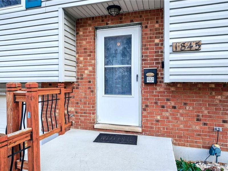 1845 S Bayberry Drive, Miamisburg, OH 45342 Photo 5