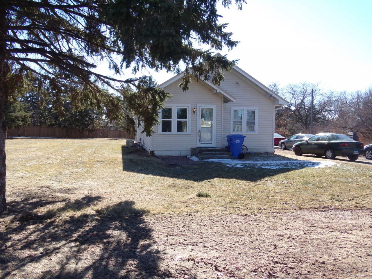  413 SE 2nd St De Smet, SD 57231
