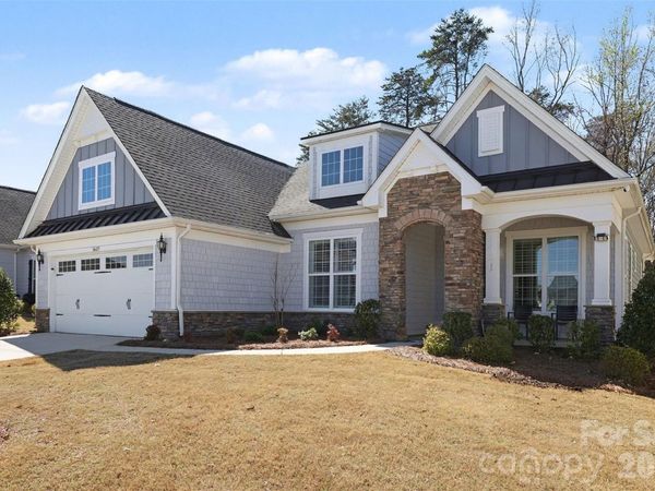 14605 Crosswater Lane, Charlotte, NC 28278