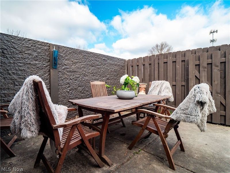 53 Greenfield Court, Berea, OH 44017 Photo 5