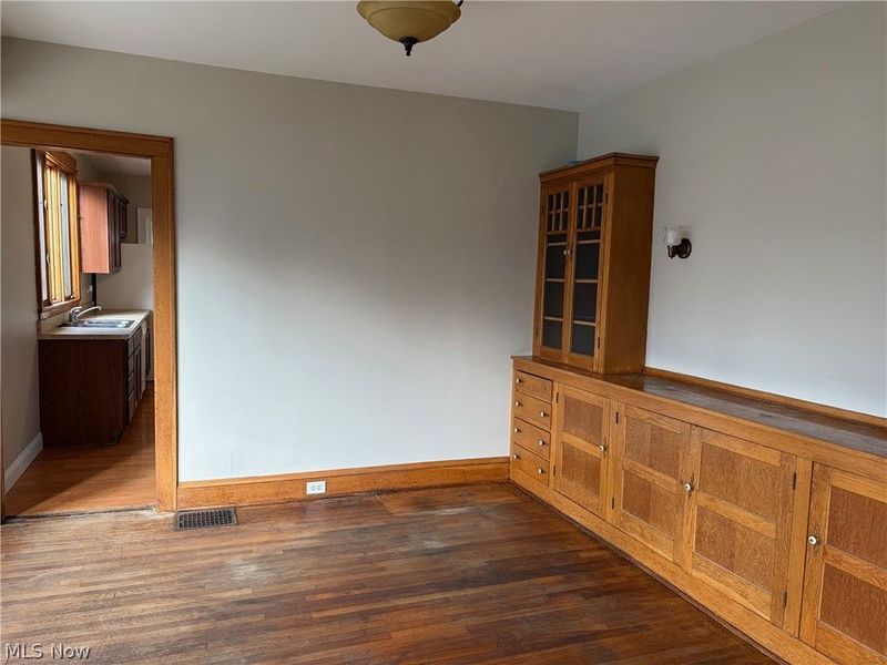 365 S Prospect Street , Medina, OH 44256 Photo 10