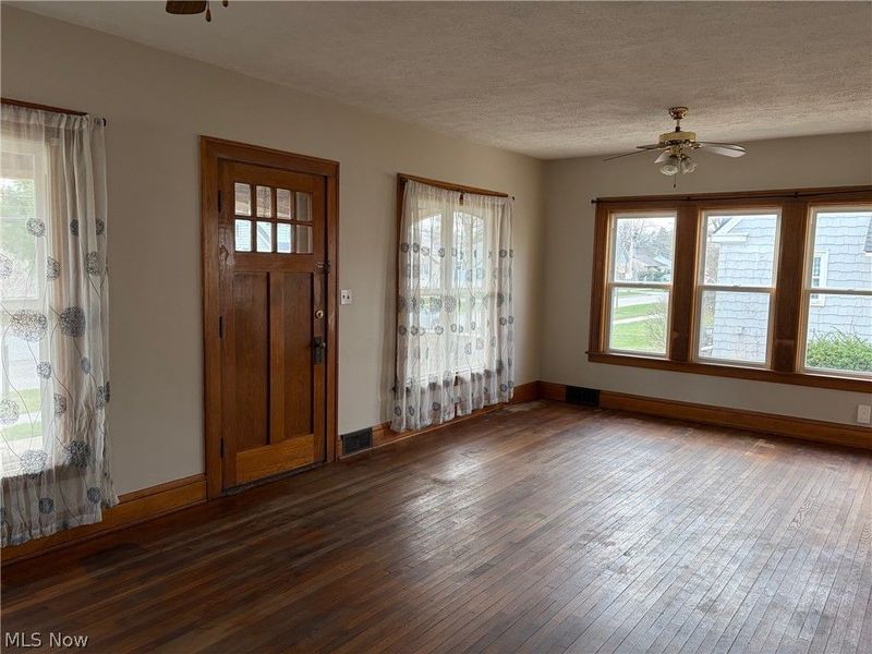 365 S Prospect Street , Medina, OH 44256 Photo 16