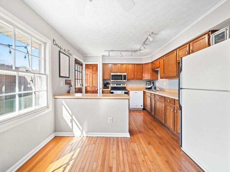 434 Pamlico Street, Unit 1, Columbus, OH 43228 Photo 17