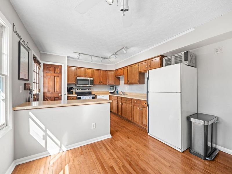 434 Pamlico Street, Unit 1, Columbus, OH 43228 Photo 18