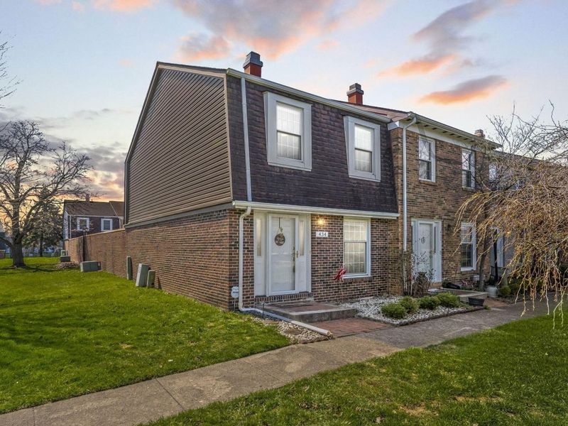 434 Pamlico Street, Unit 1, Columbus, OH 43228 Photo 2