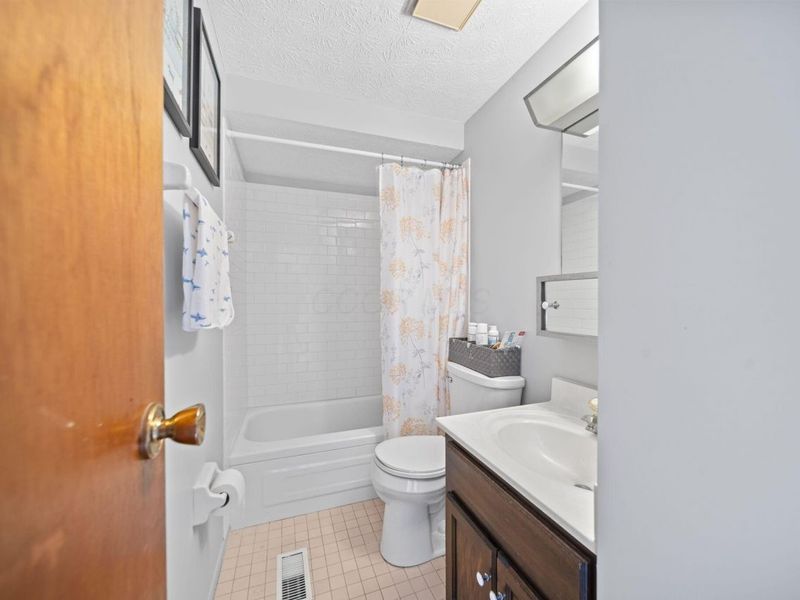 434 Pamlico Street, Unit 1, Columbus, OH 43228 Photo 34