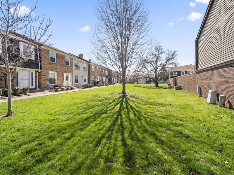 434 Pamlico Street, Unit 1, Columbus, OH 43228 Photo 9