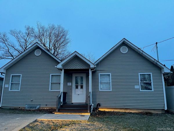 113 Dakota Street, Ronkonkoma, NY 11779