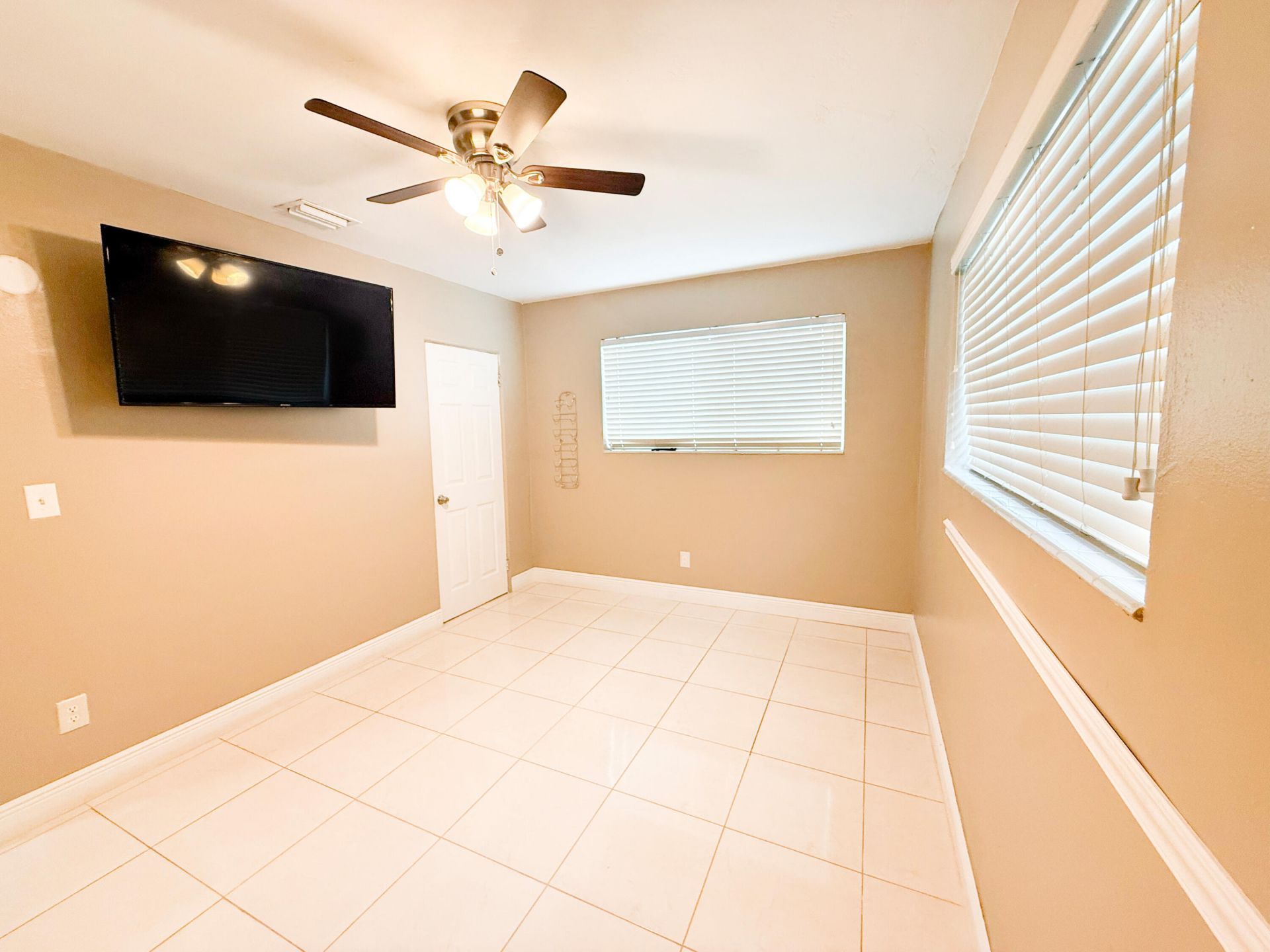 19731 NW 4th Avenue, Miami Gardens, FL 33169 Photo