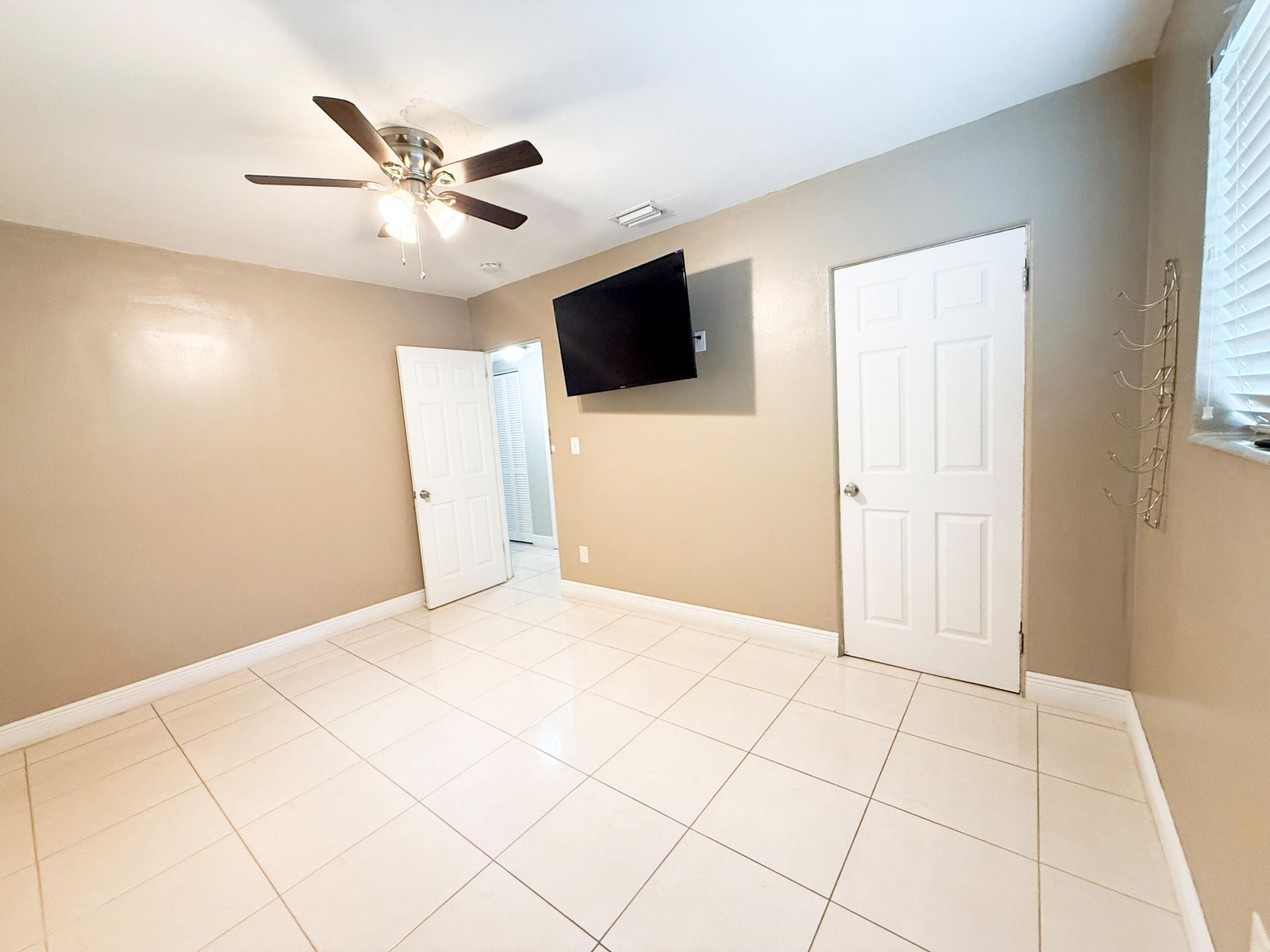 19731 NW 4th Avenue, Miami Gardens, FL 33169 Photo