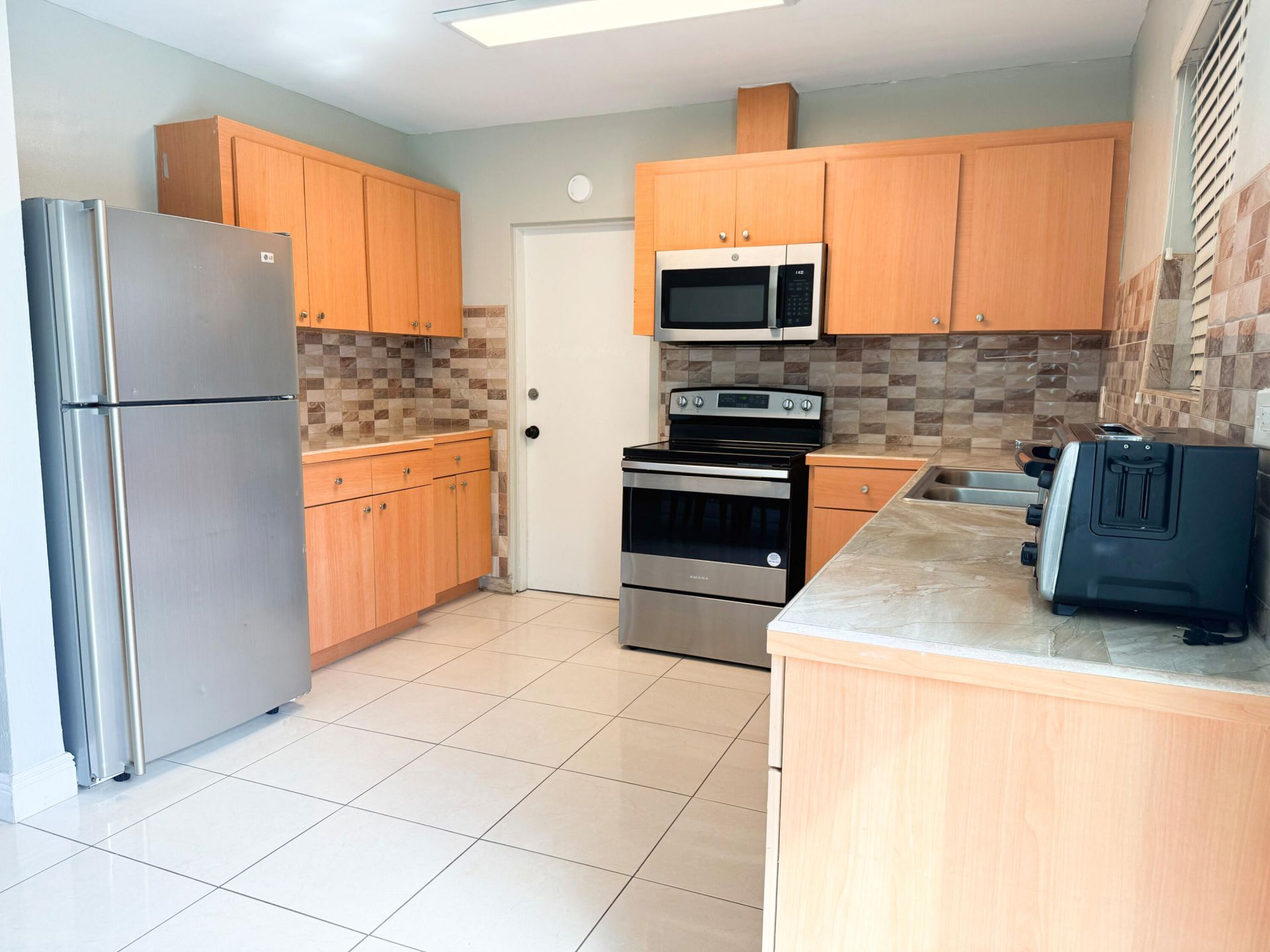 19731 NW 4th Avenue, Miami Gardens, FL 33169 Photo