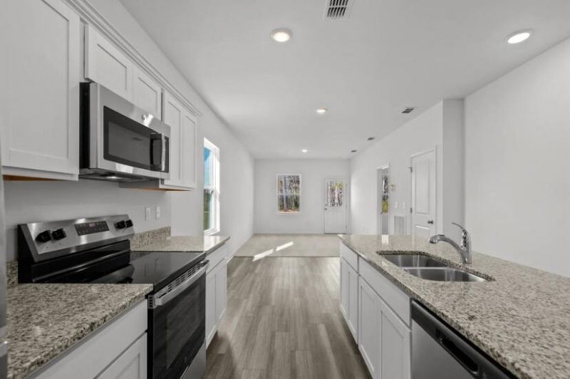 1016 Carriage Wood Circle Photo 4