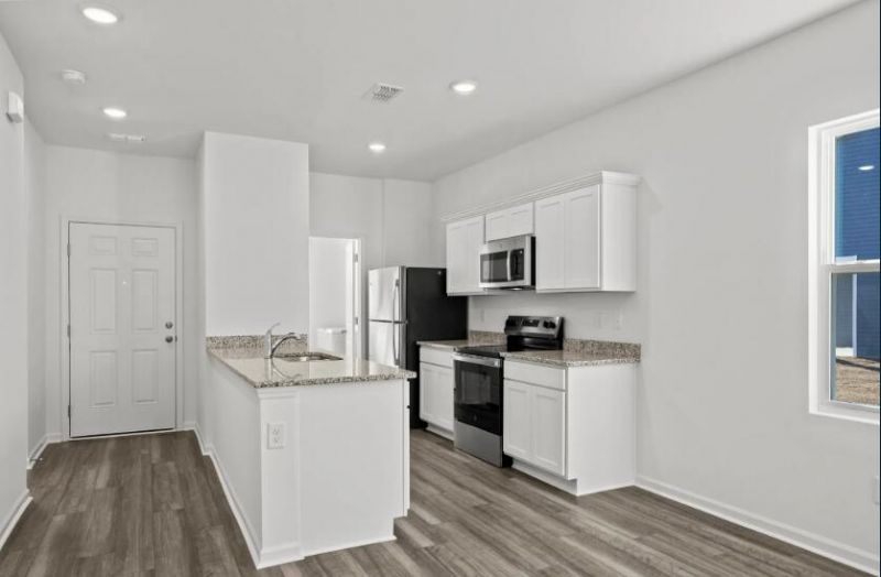 1016 Carriage Wood Circle Photo 5