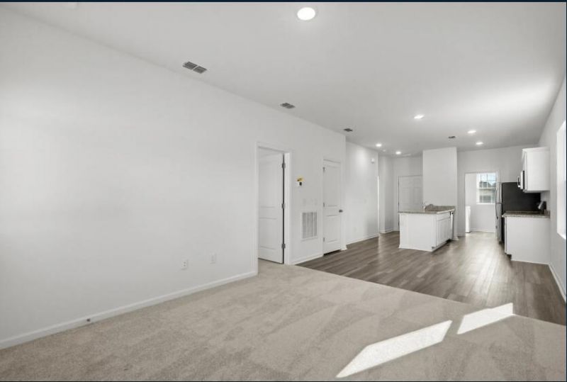 1016 Carriage Wood Circle Photo 6