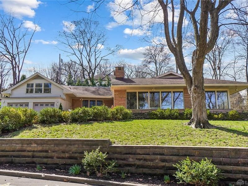 450 Ridgewood Avenue, Oakwood, OH 45409 Photo 1