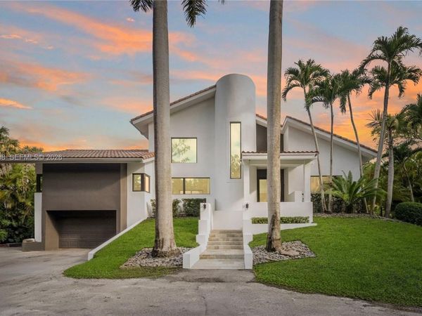 5981 SW 136th St , Pinecrest, FL 33156