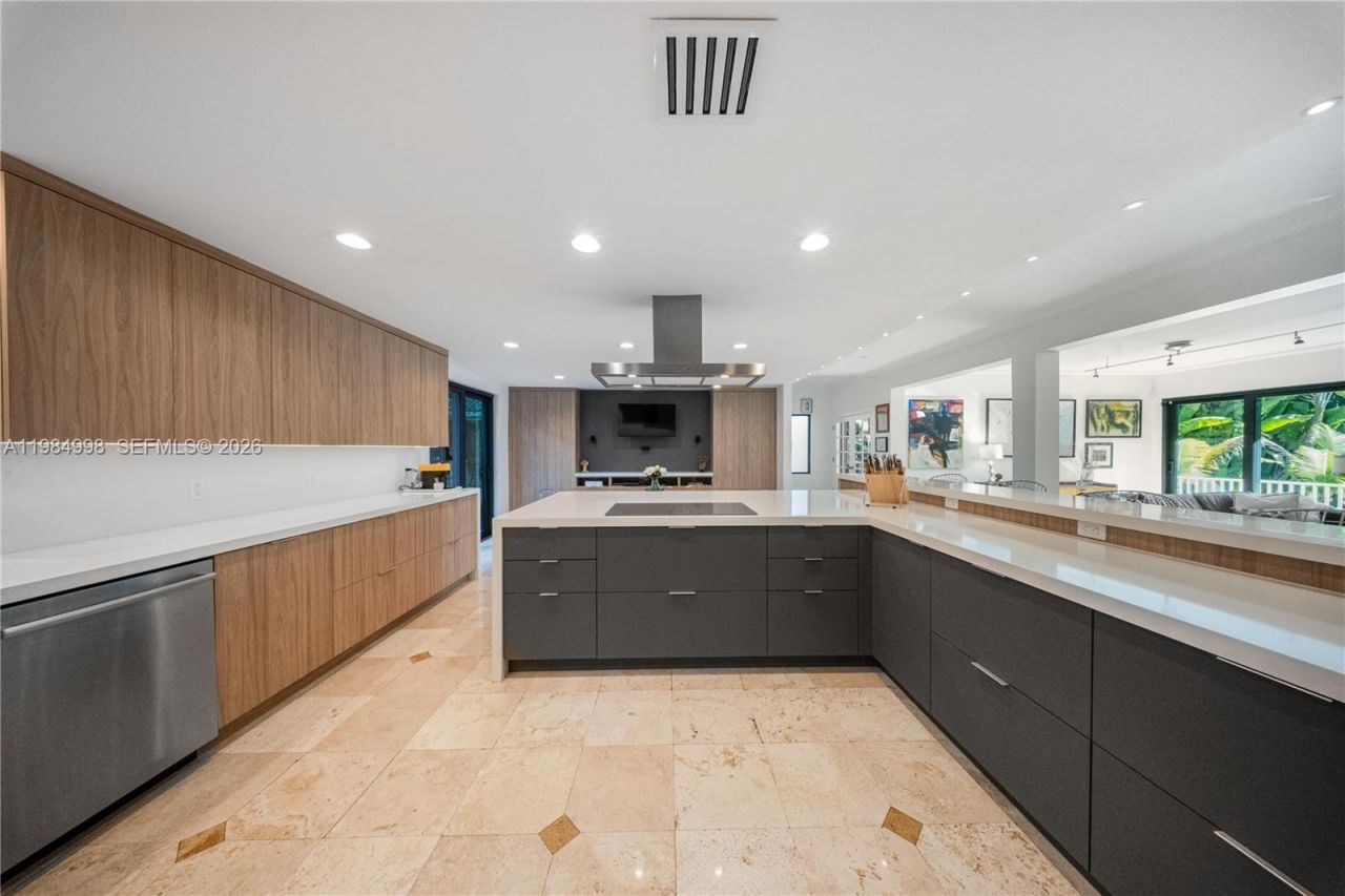 5981 SW 136th St , Pinecrest, FL 33156 Photo