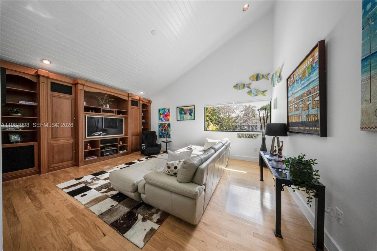 5981 SW 136th St , Pinecrest, FL 33156 Photo