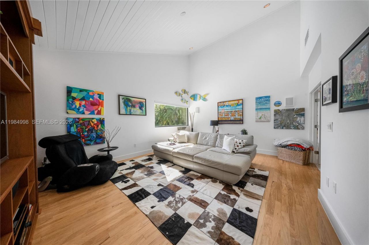 5981 SW 136th St , Pinecrest, FL 33156 Photo