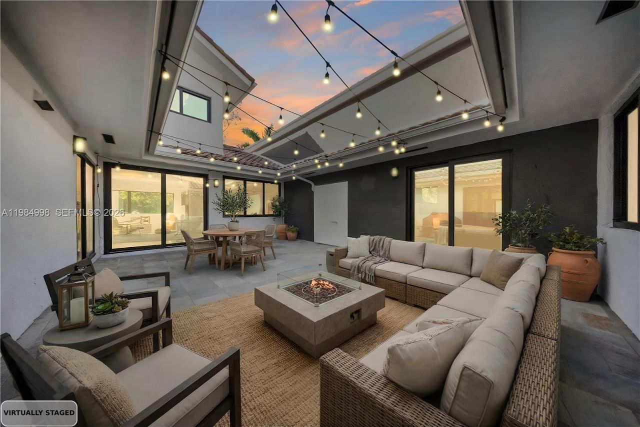 5981 SW 136th St , Pinecrest, FL 33156 Photo