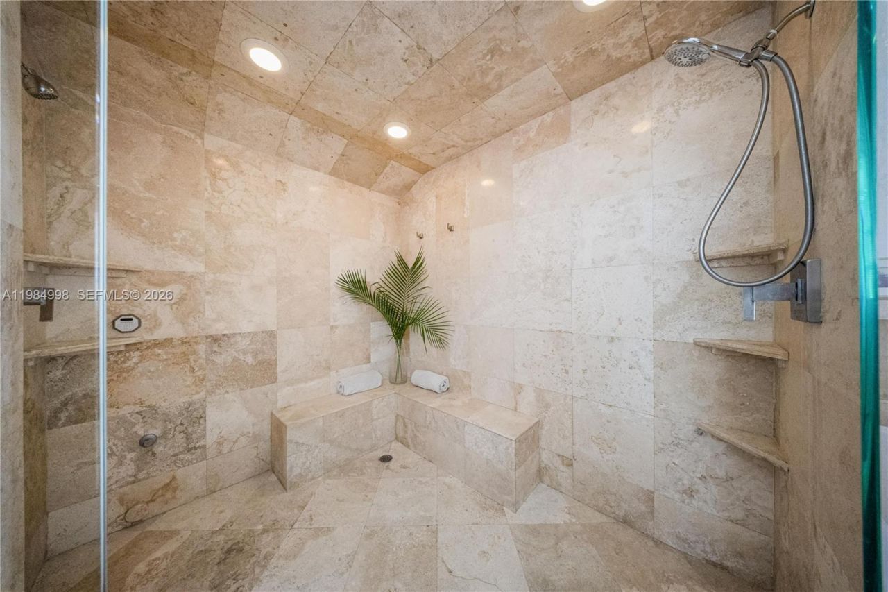 5981 SW 136th St, Pinecrest, FL 33156 Photo