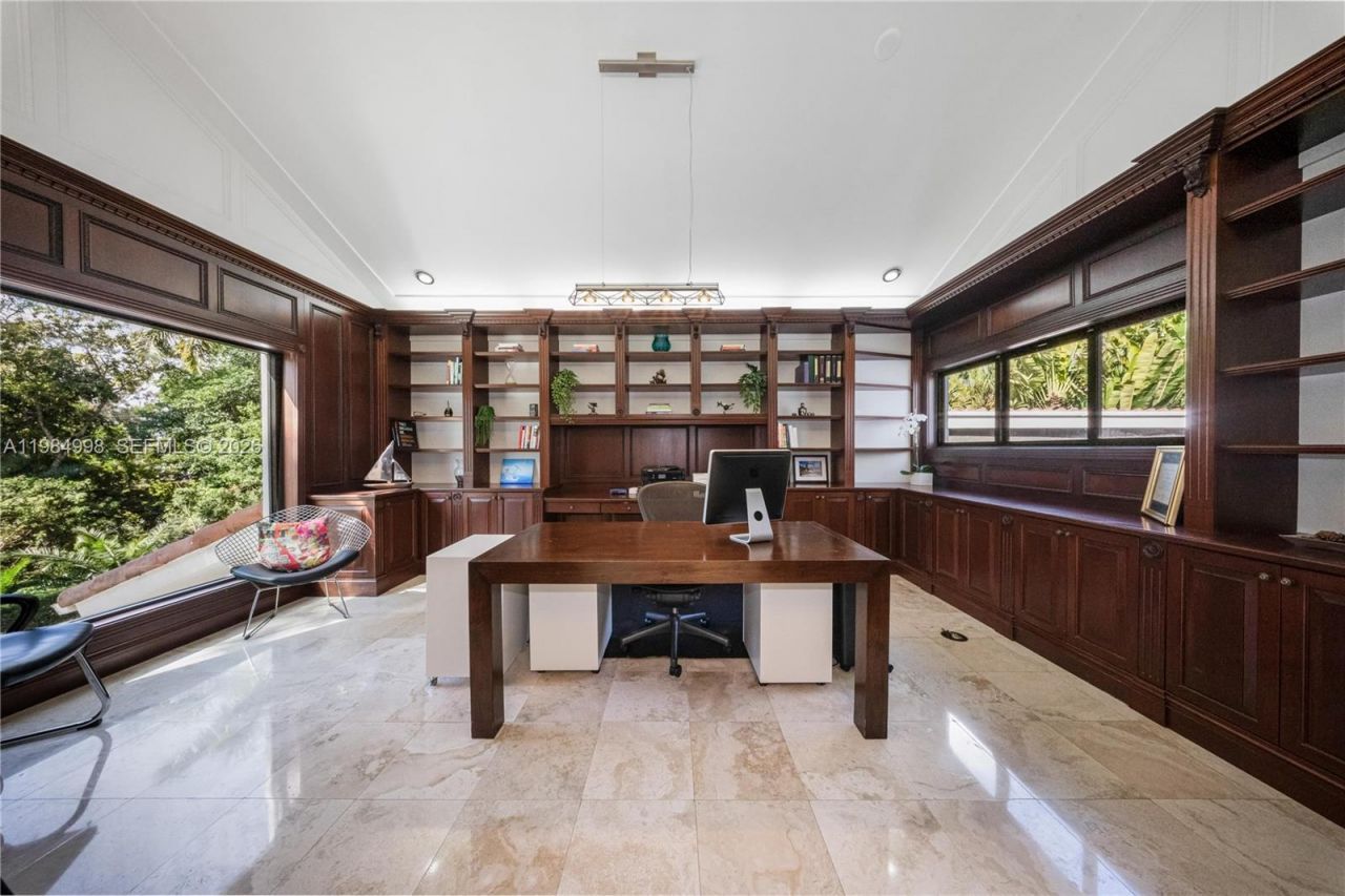 5981 SW 136th St , Pinecrest, FL 33156 Photo